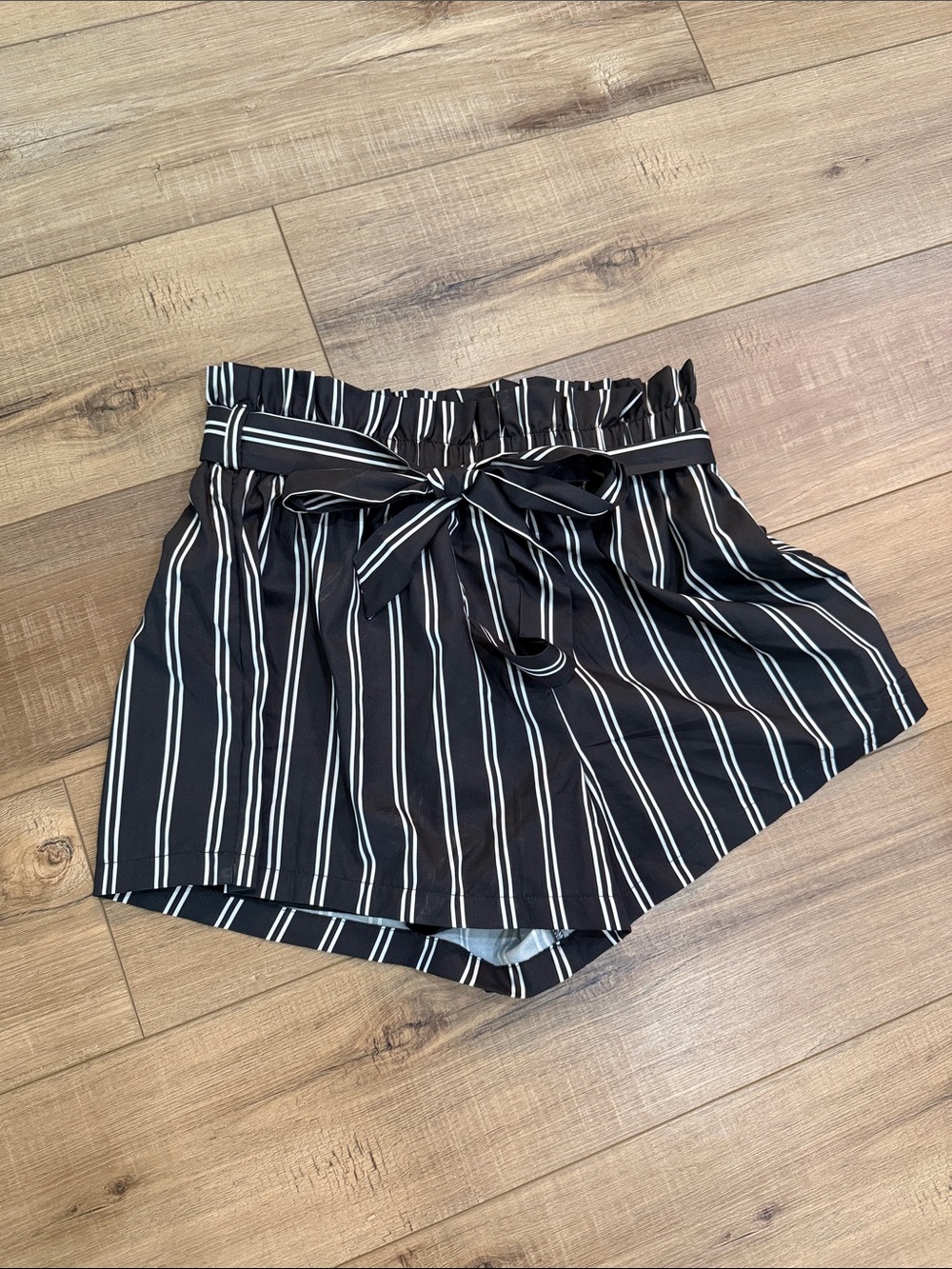 Striped Paperbag Waist Women's Shorts - Black